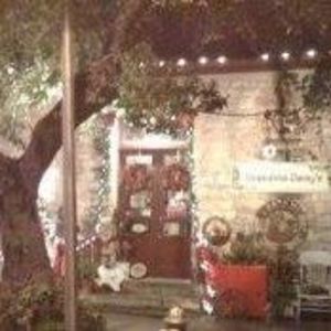 Meet your Posher, Vikki